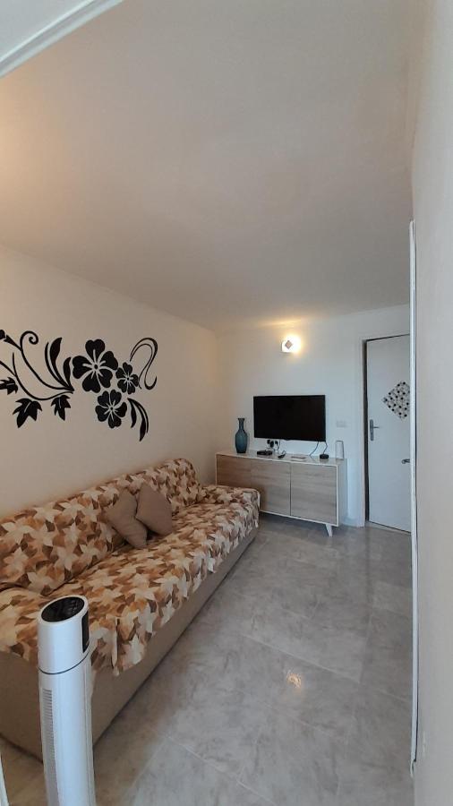 Residenza Mena Marina Corricella Apartment *