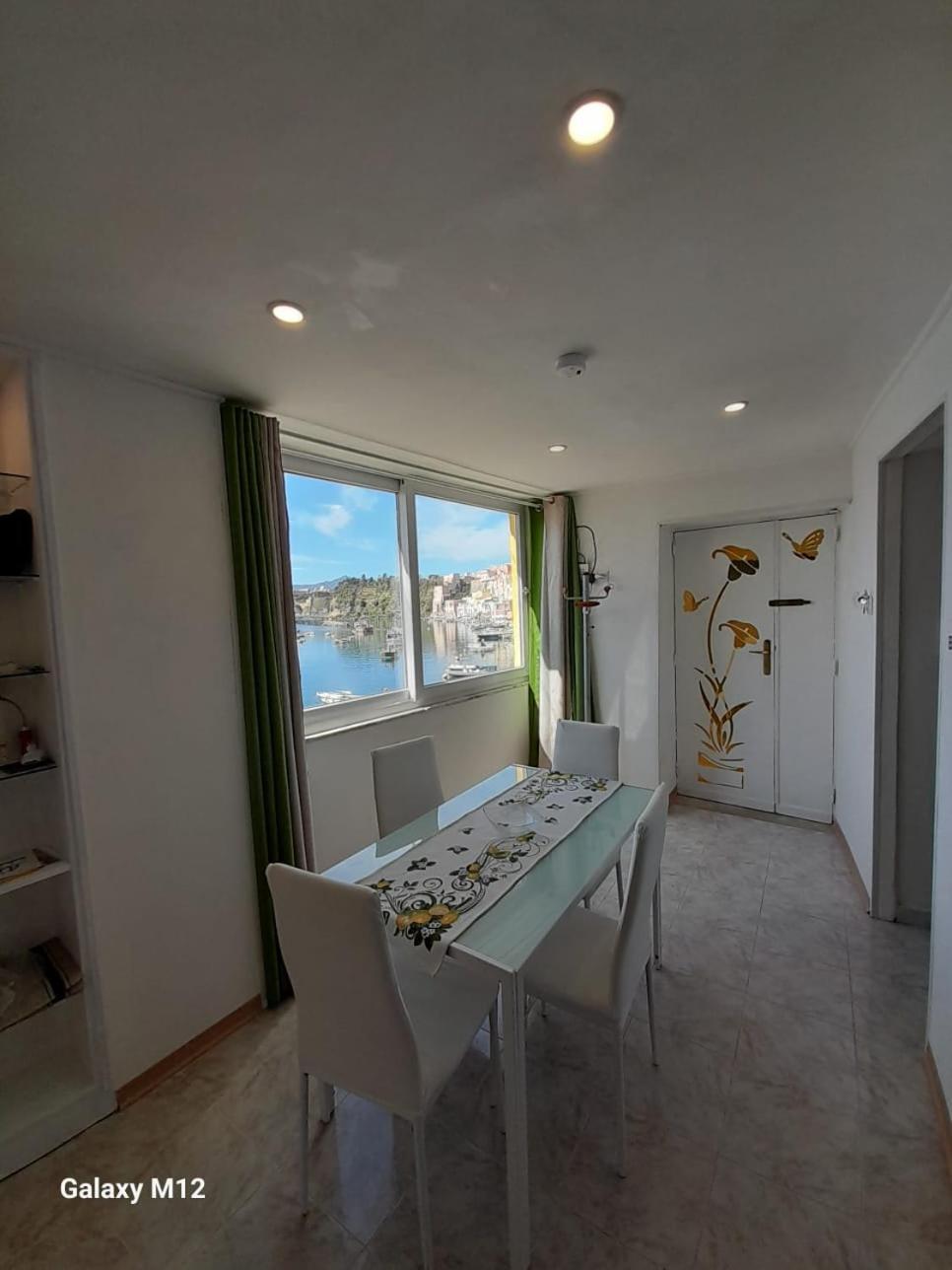 Residenza Mena Marina Corricella